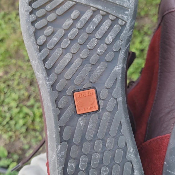 BATA European Suede soft booties with faux fur trim in red size 8 - Picture 8 of 13